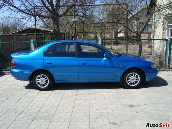 Toyota_Carina_1241008292.jpg