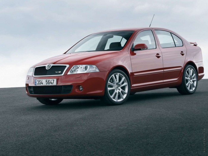 skoda-octavia-rs-006dca8-700.jpg