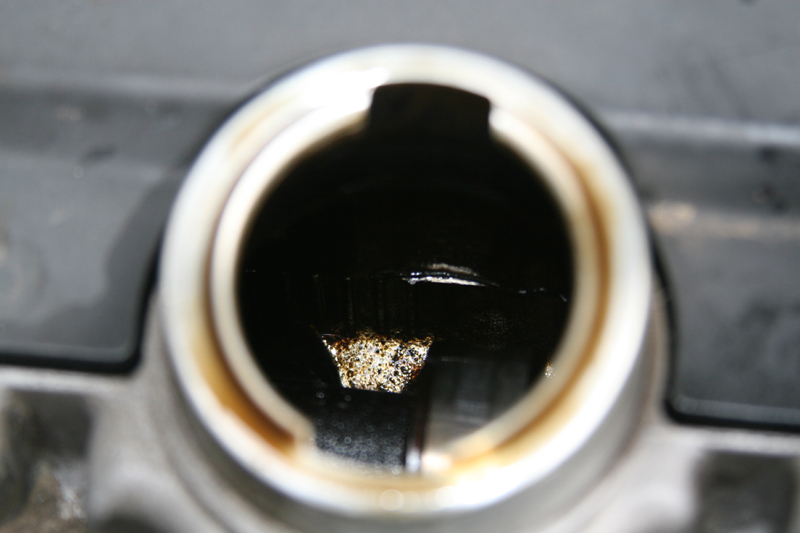 volvo_850_oil_2.jpg